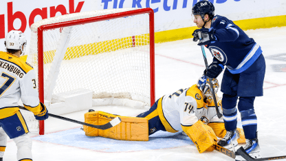 的表现却不 的表现却不